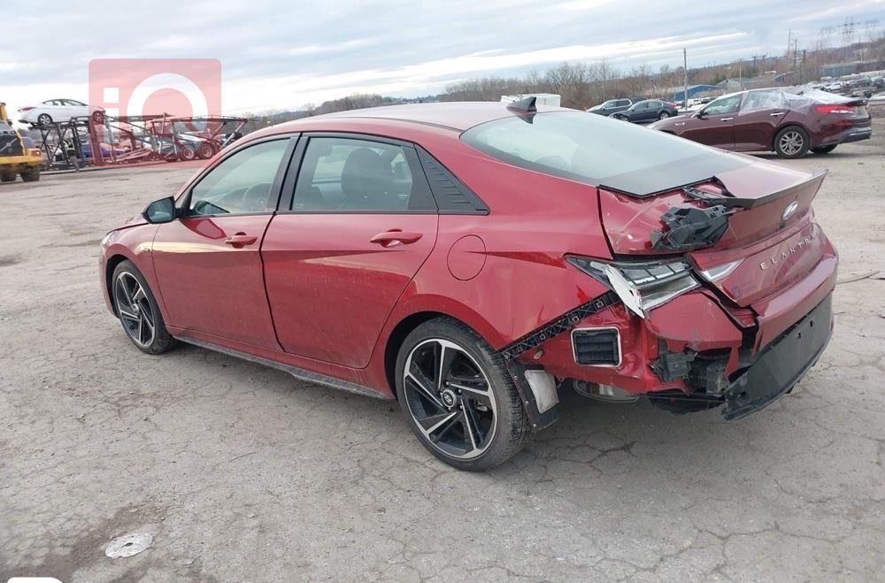 هیوندای ئەلەنترا